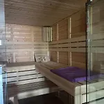 Beim Goldenen Dackel -atelierhaus Im Hof * Ubach-Palenberg