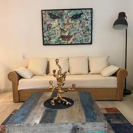 Beim Goldenen Dackel -atelierhaus Im Hof Апартаменты Ubach-Palenberg