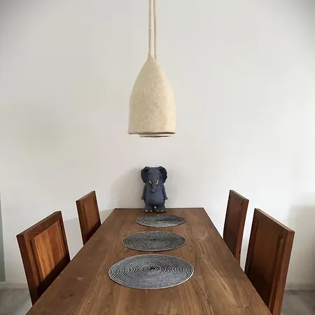 Beim Goldenen Dackel -atelierhaus Im Hof * Ubach-Palenberg