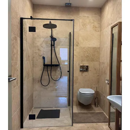 Апартаменты Beim Goldenen Dackel -atelierhaus Im Hof