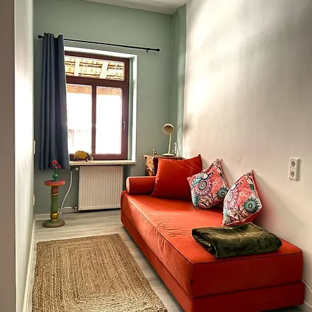 Beim Goldenen Dackel -atelierhaus Im Hof Ubach-Palenberg