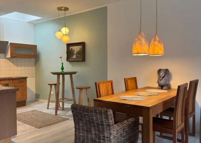 Appartement Beim Goldenen Dackel -atelierhaus Im Hof *