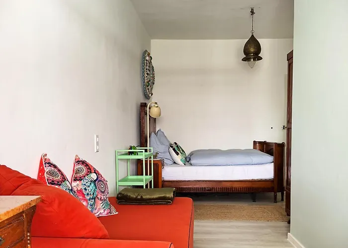 Appartement Beim Goldenen Dackel -atelierhaus Im Hof Ubach-Palenberg